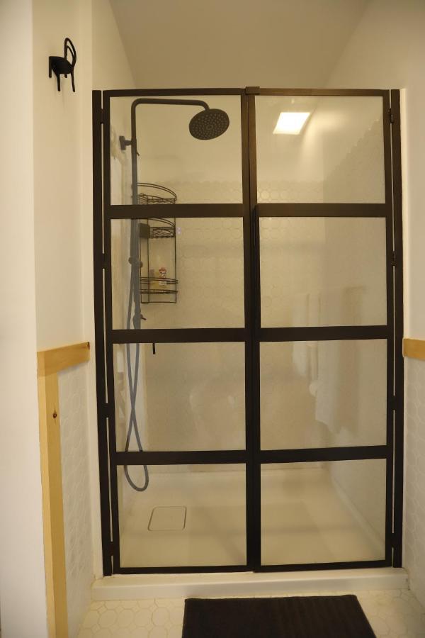 The Vine On Main Motel Stamford Ngoại thất bức ảnh